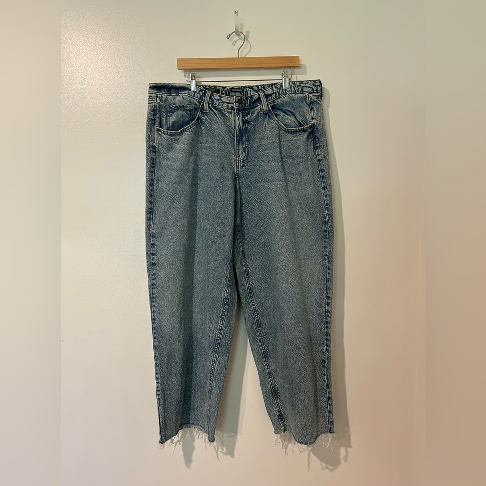 Wild Fable Women’s Easyrigid 90s Relaxed Straight Leg Jeans Size 17